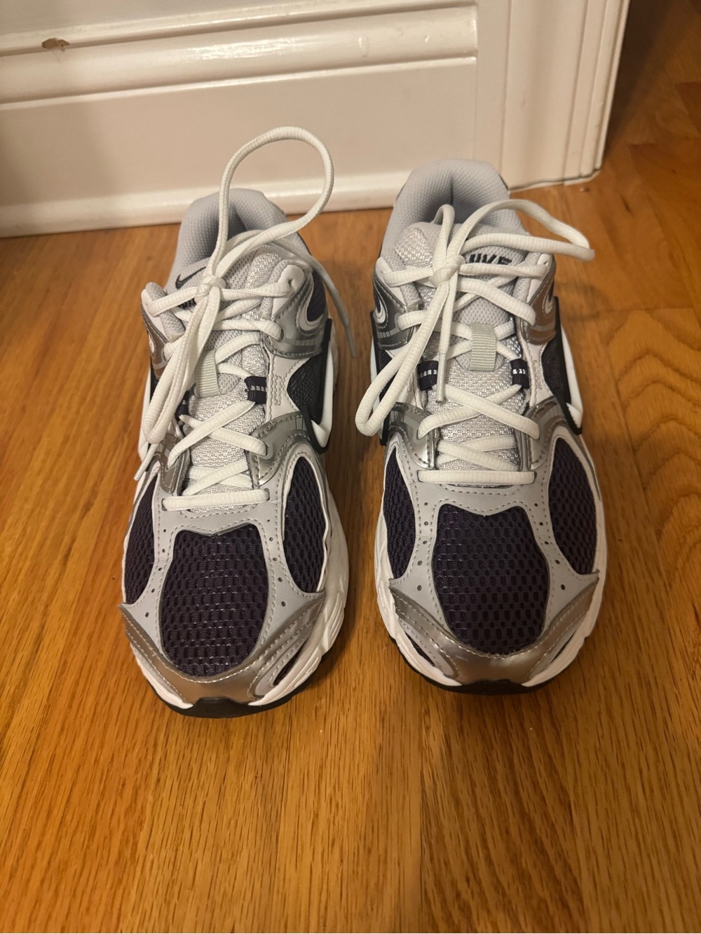 Women’s Nike V5 RNR Sneaker